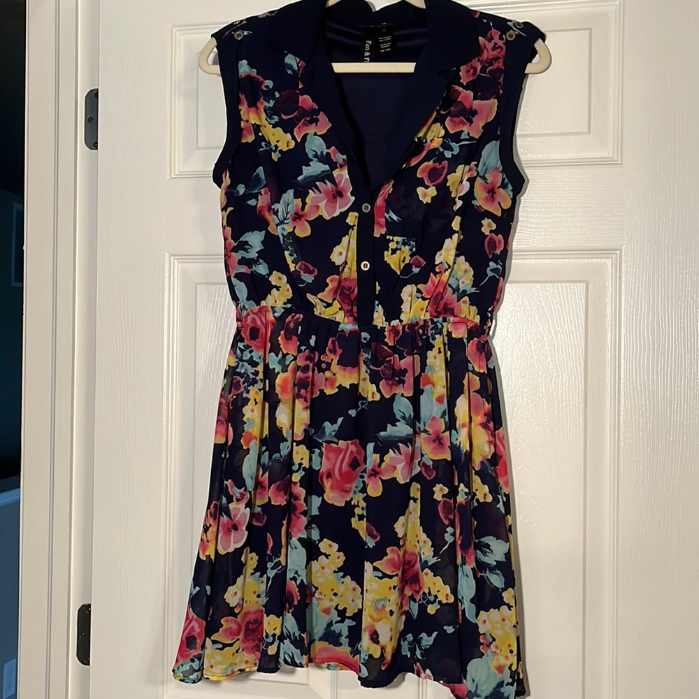 Fun & Flirty Dress, Size Medium, Multicolor.